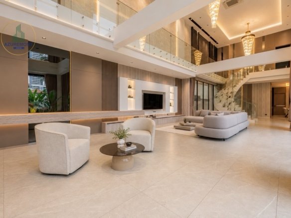 Exclusive Beachfront Luxury Villa for Sale in Majestic Residence Pratumnak Pattaya | 6 Bed Sea View