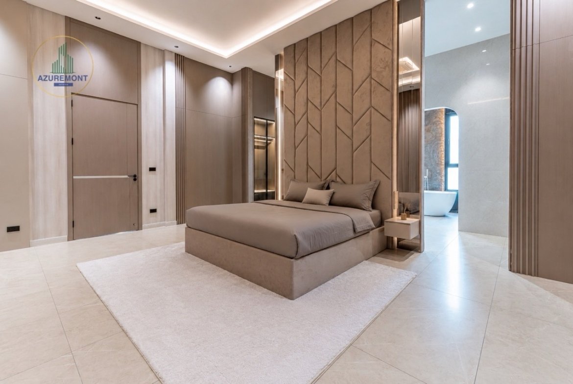 Exclusive Beachfront Luxury Villa for Sale in Majestic Residence Pratumnak Pattaya | 6 Bed Sea View
