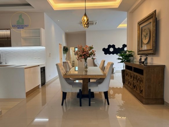 Exclusive Single-Storey Lake View Pool Villa | Ideal Family Residence