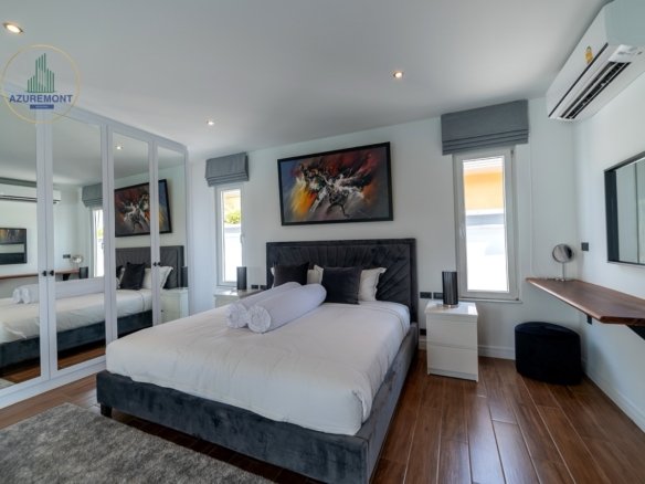 Ultra-luxury villa for sale Pattaya, Siam Royal View pool villa, Villa Melina, ocean view property Pattaya