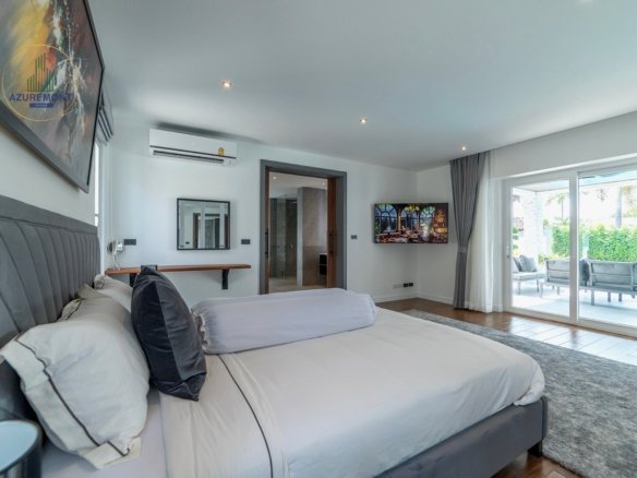 Ultra-luxury villa for sale Pattaya, Siam Royal View pool villa, Villa Melina, ocean view property Pattaya