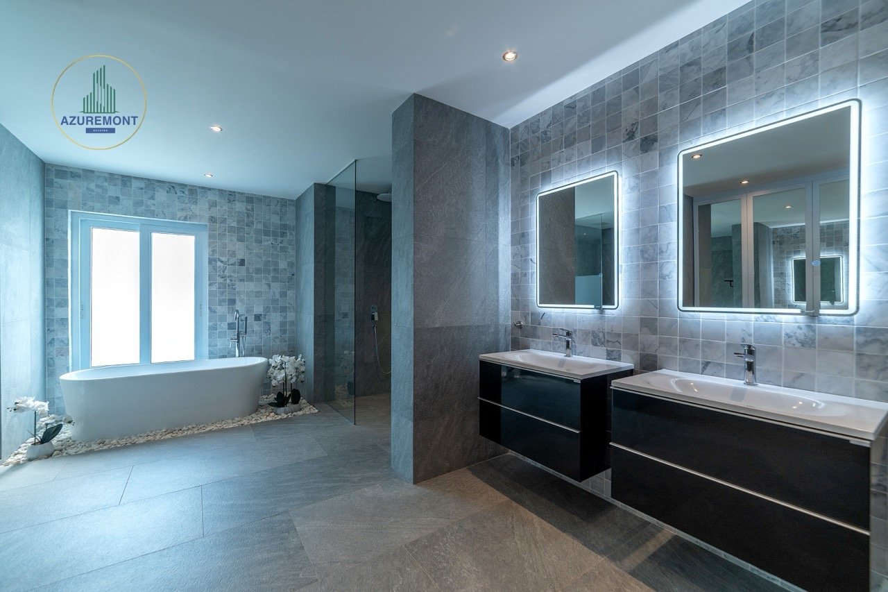Ultra-luxury villa for sale Pattaya, Siam Royal View pool villa, Villa Melina, ocean view property Pattaya