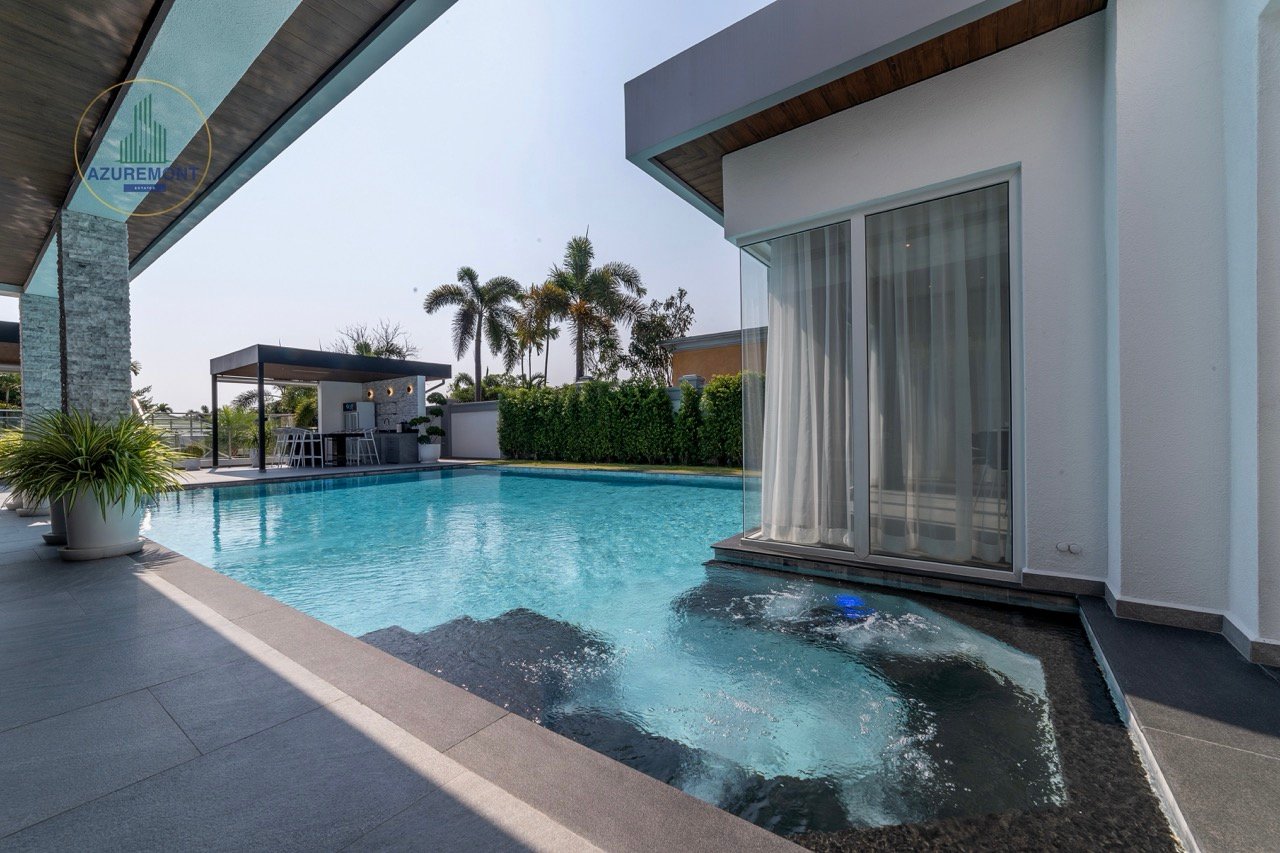 Ultra-luxury villa for sale Pattaya, Siam Royal View pool villa, Villa Melina, ocean view property Pattaya
