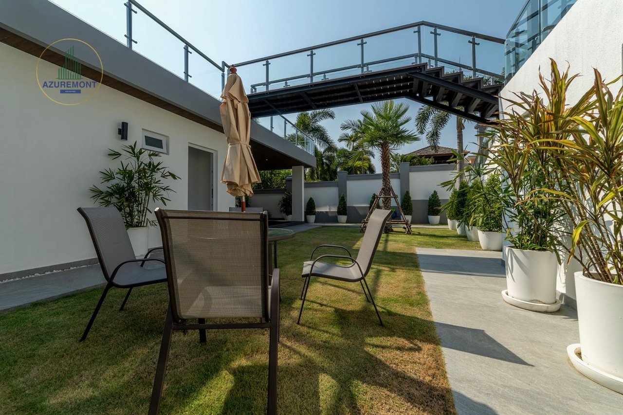 Ultra-luxury villa for sale Pattaya, Siam Royal View pool villa, Villa Melina, ocean view property Pattaya