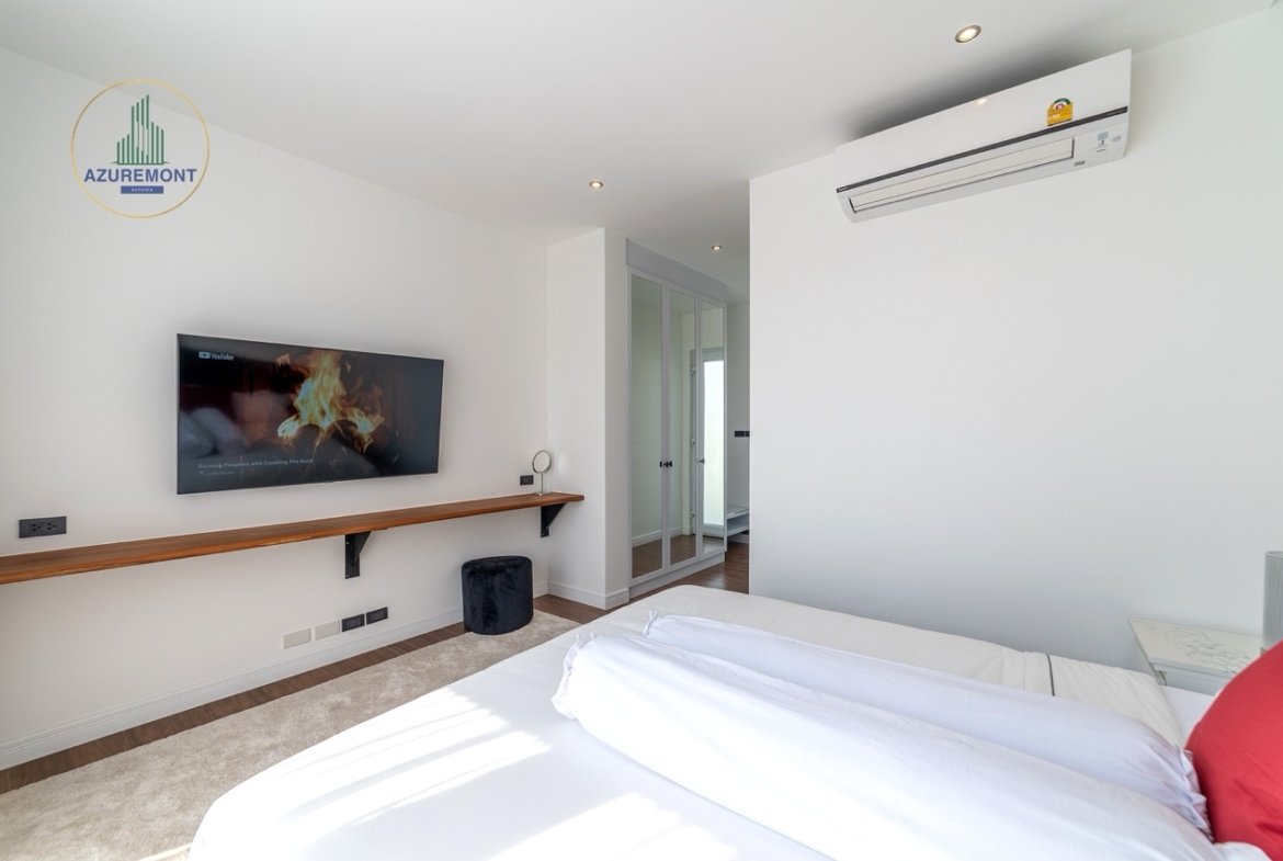 Ultra-luxury villa for sale Pattaya, Siam Royal View pool villa, Villa Melina, ocean view property Pattaya