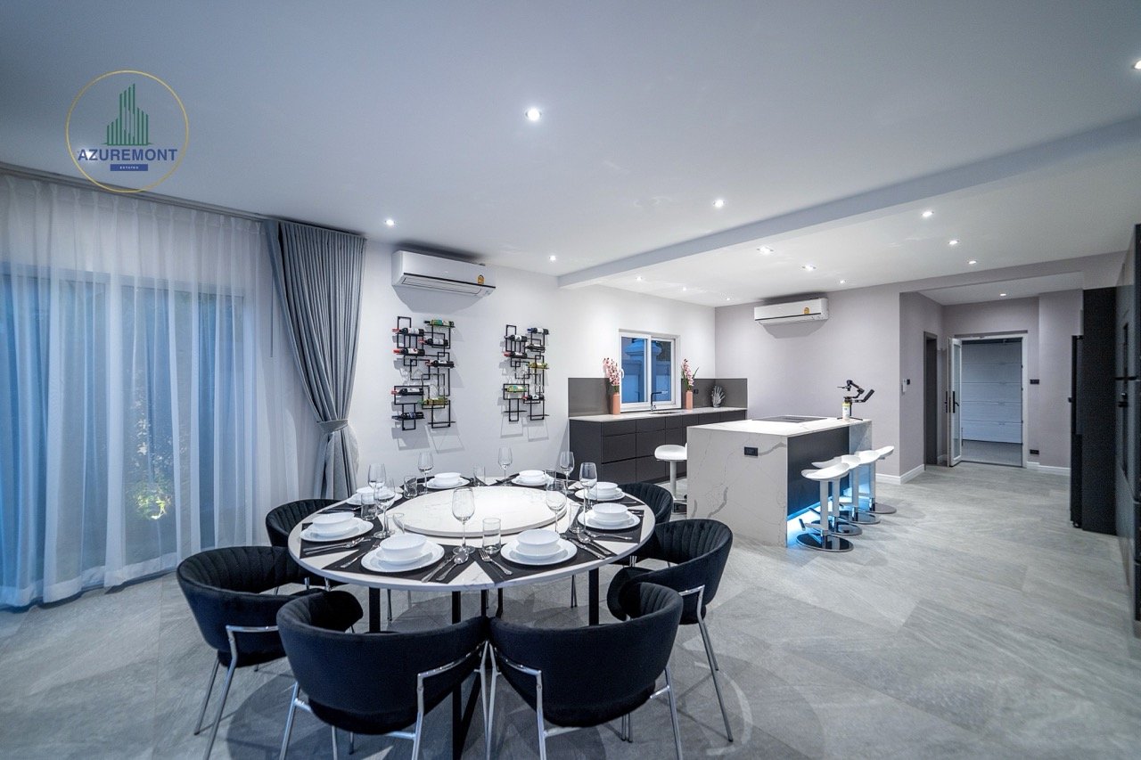 Ultra-luxury villa for sale Pattaya, Siam Royal View pool villa, Villa Melina, ocean view property Pattaya
