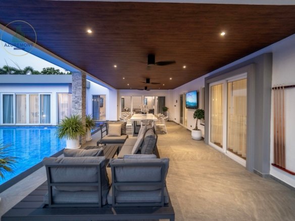 Ultra-luxury villa for sale Pattaya, Siam Royal View pool villa, Villa Melina, ocean view property Pattaya