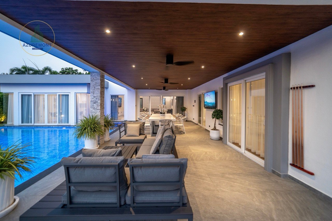 Ultra-luxury villa for sale Pattaya, Siam Royal View pool villa, Villa Melina, ocean view property Pattaya