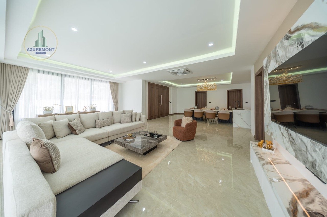 Luxury Renovated Pool Villa Huay Yai Pattaya | 1 Rai Land 5 Bed Infinity Pool Near Siam Country Club