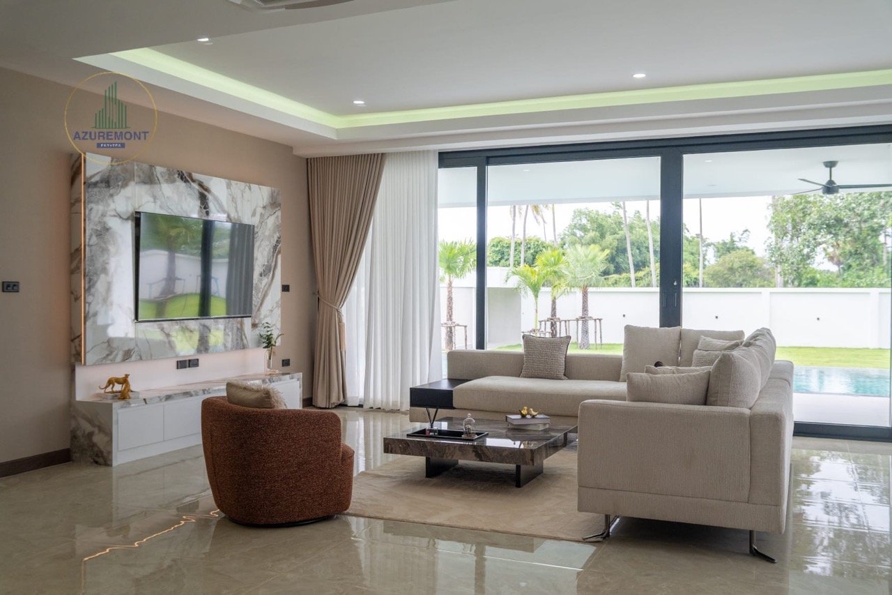 Luxury Renovated Pool Villa Huay Yai Pattaya | 1 Rai Land 5 Bed Infinity Pool Near Siam Country Club