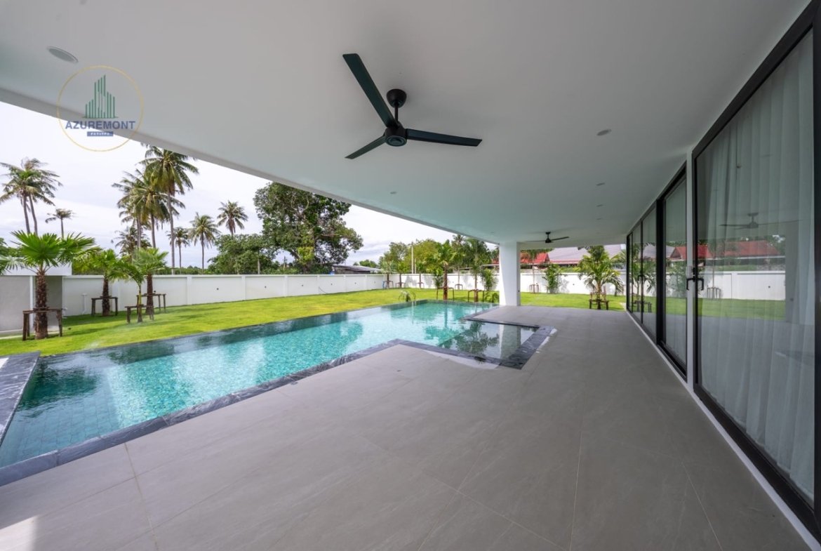 Luxury Renovated Pool Villa Huay Yai Pattaya | 1 Rai Land 5 Bed Infinity Pool Near Siam Country Club