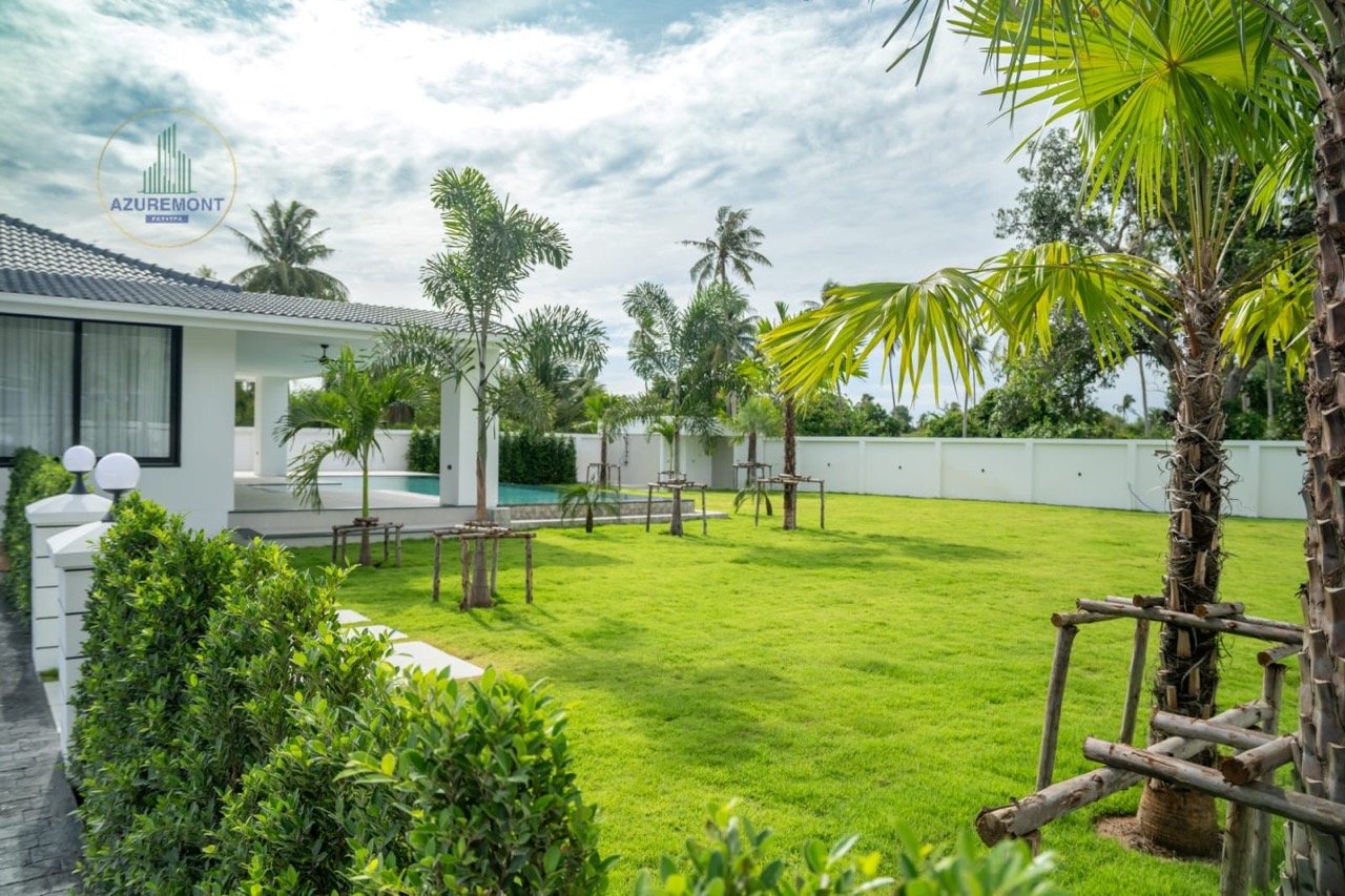 Luxury Renovated Pool Villa Huay Yai Pattaya | 1 Rai Land 5 Bed Infinity Pool Near Siam Country Club