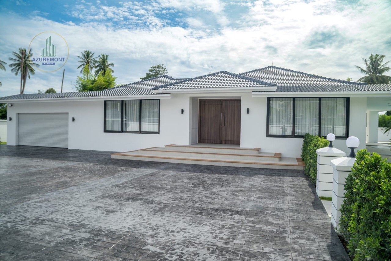 Luxury Renovated Pool Villa Huay Yai Pattaya | 1 Rai Land 5 Bed Infinity Pool Near Siam Country Club
