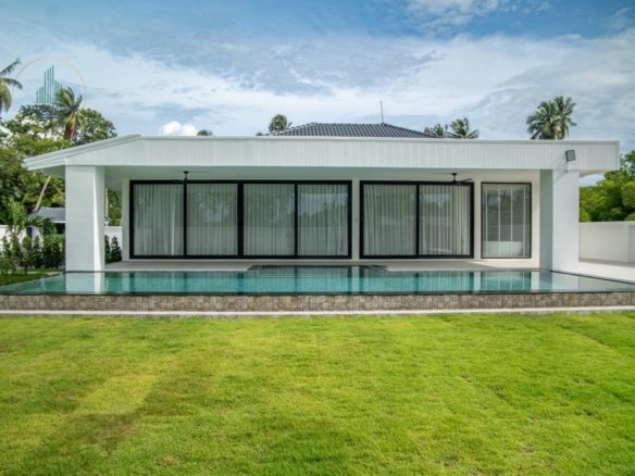 Luxury Renovated Pool Villa Huay Yai Pattaya | 1 Rai Land 5 Bed Infinity Pool Near Siam Country Club