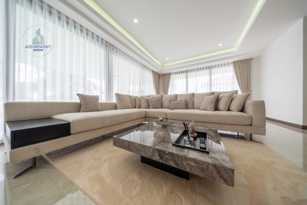 Luxury Renovated Pool Villa Huay Yai Pattaya | 1 Rai Land 5 Bed Infinity Pool Near Siam Country Club