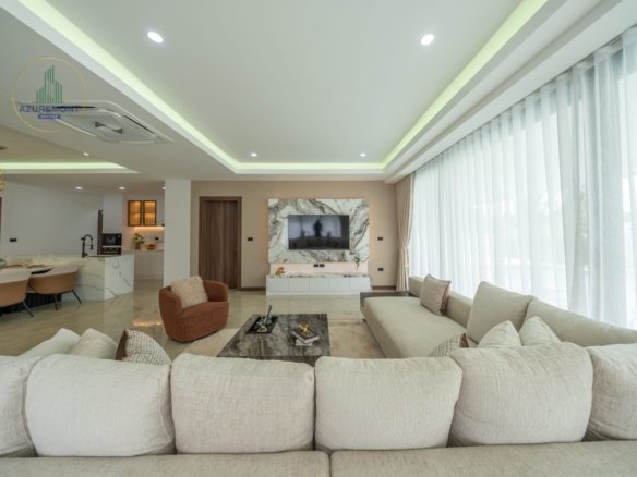 Luxury Renovated Pool Villa Huay Yai Pattaya | 1 Rai Land 5 Bed Infinity Pool Near Siam Country Club