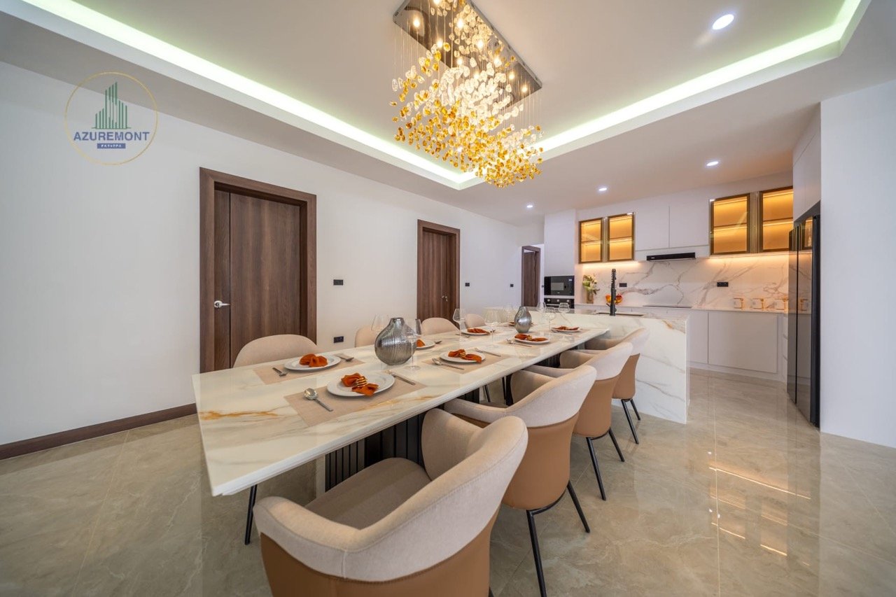 Luxury Renovated Pool Villa Huay Yai Pattaya | 1 Rai Land 5 Bed Infinity Pool Near Siam Country Club