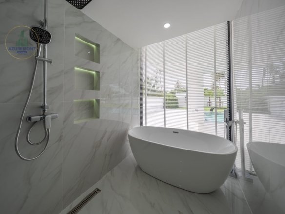 Luxury Renovated Pool Villa Huay Yai Pattaya | 1 Rai Land 5 Bed Infinity Pool Near Siam Country Club