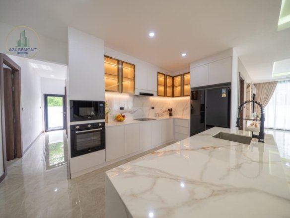 Luxury Renovated Pool Villa Huay Yai Pattaya | 1 Rai Land 5 Bed Infinity Pool Near Siam Country Club