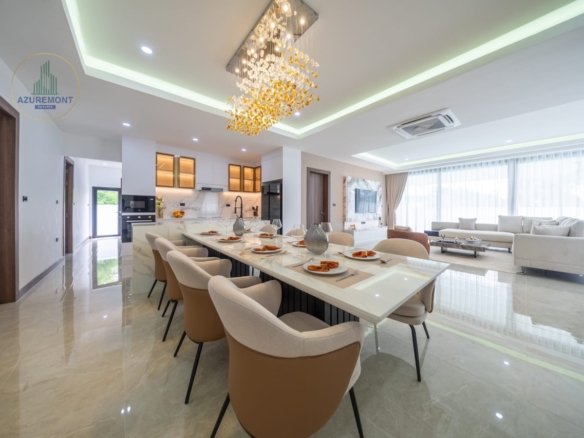 Luxury Renovated Pool Villa Huay Yai Pattaya | 1 Rai Land 5 Bed Infinity Pool Near Siam Country Club
